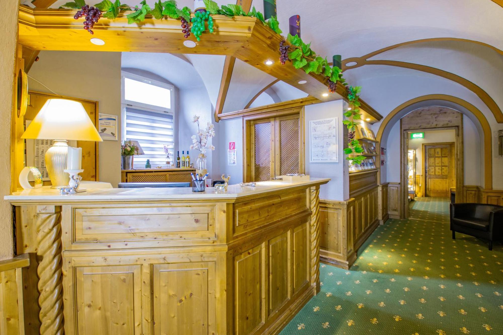 Hotel Schloss Nebra Exteriör bild